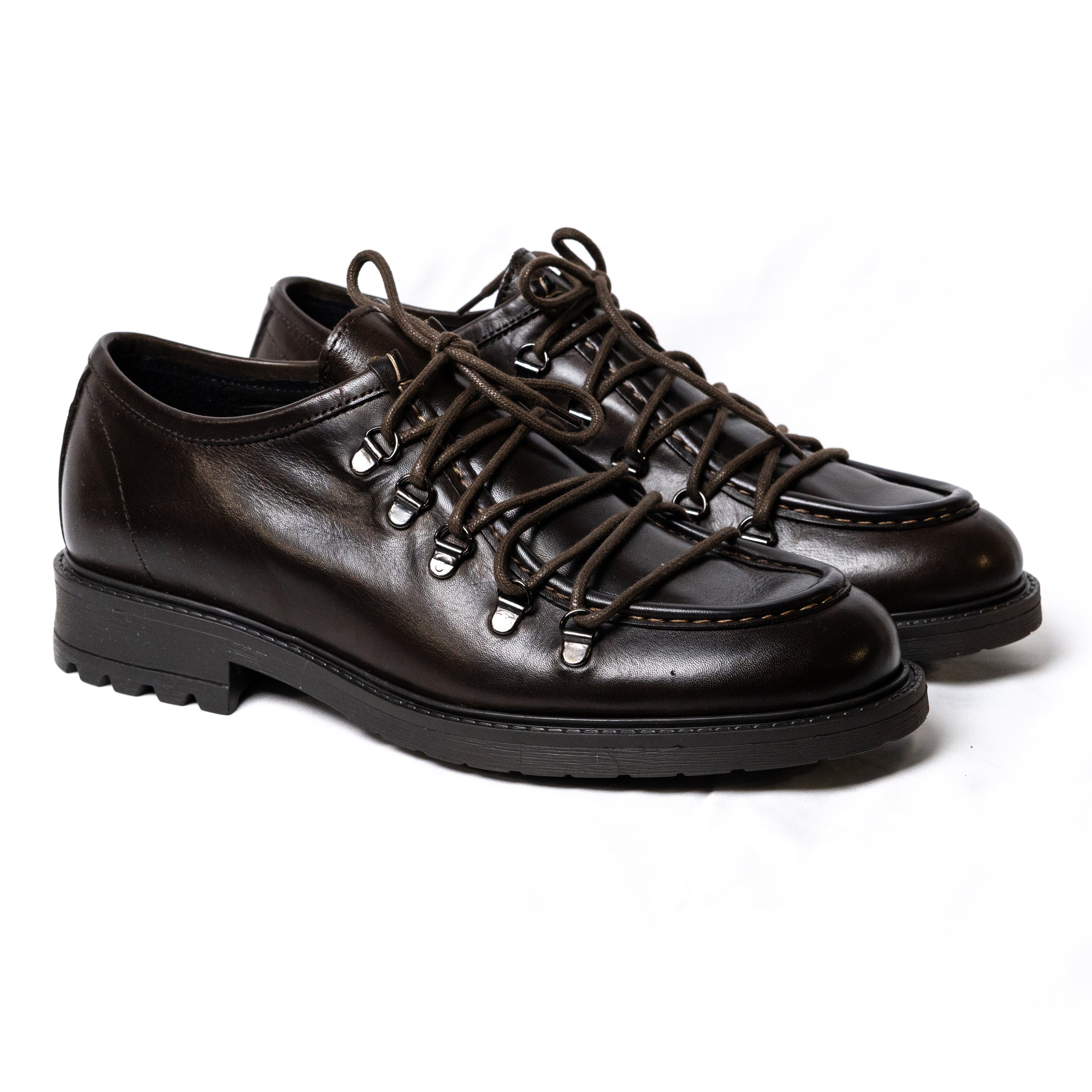 Leather Lace-Up Shoe